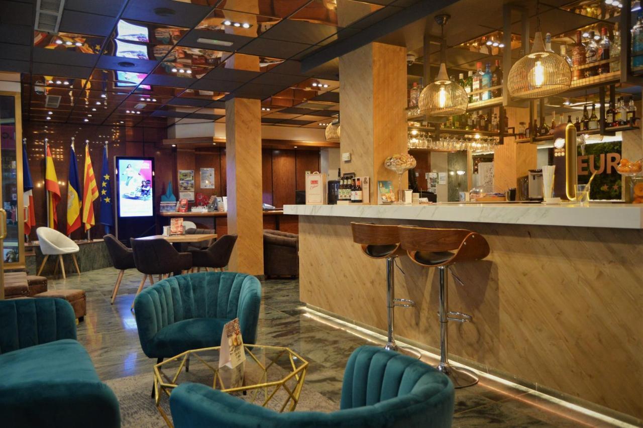 Yomo Eureka Hotel Andorra la Vella Bagian luar foto