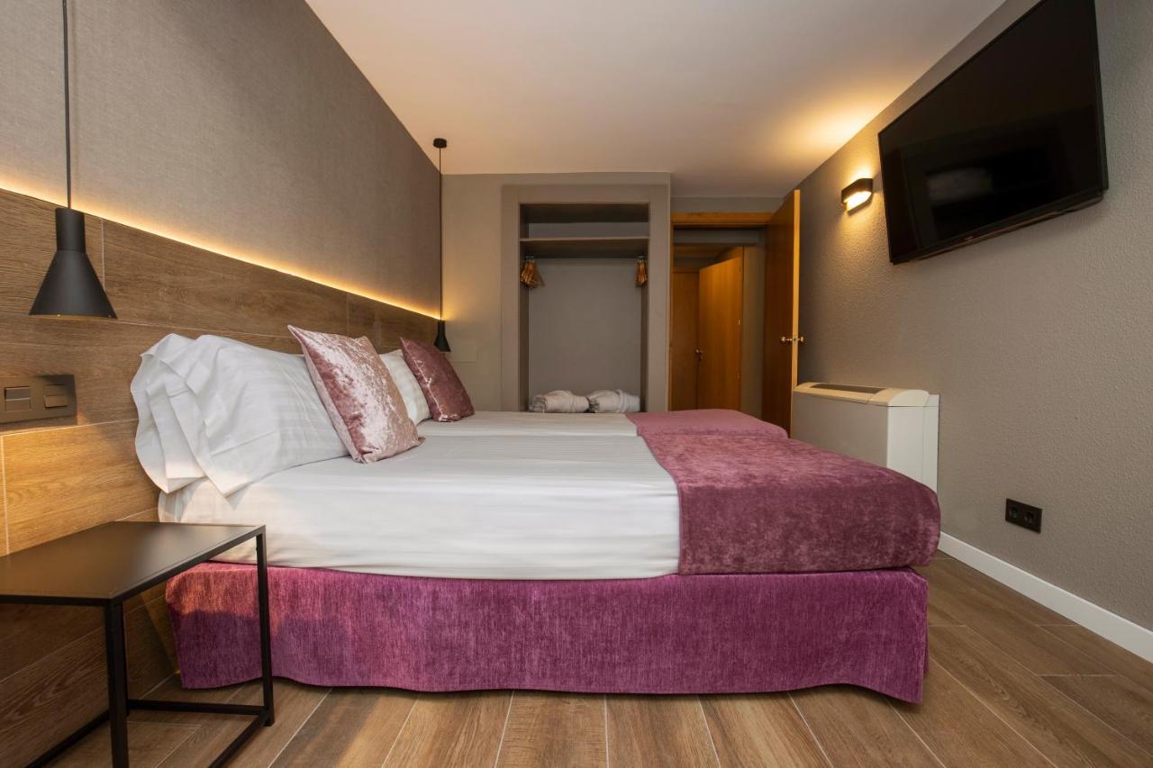 Yomo Eureka Hotel Andorra la Vella Bagian luar foto
