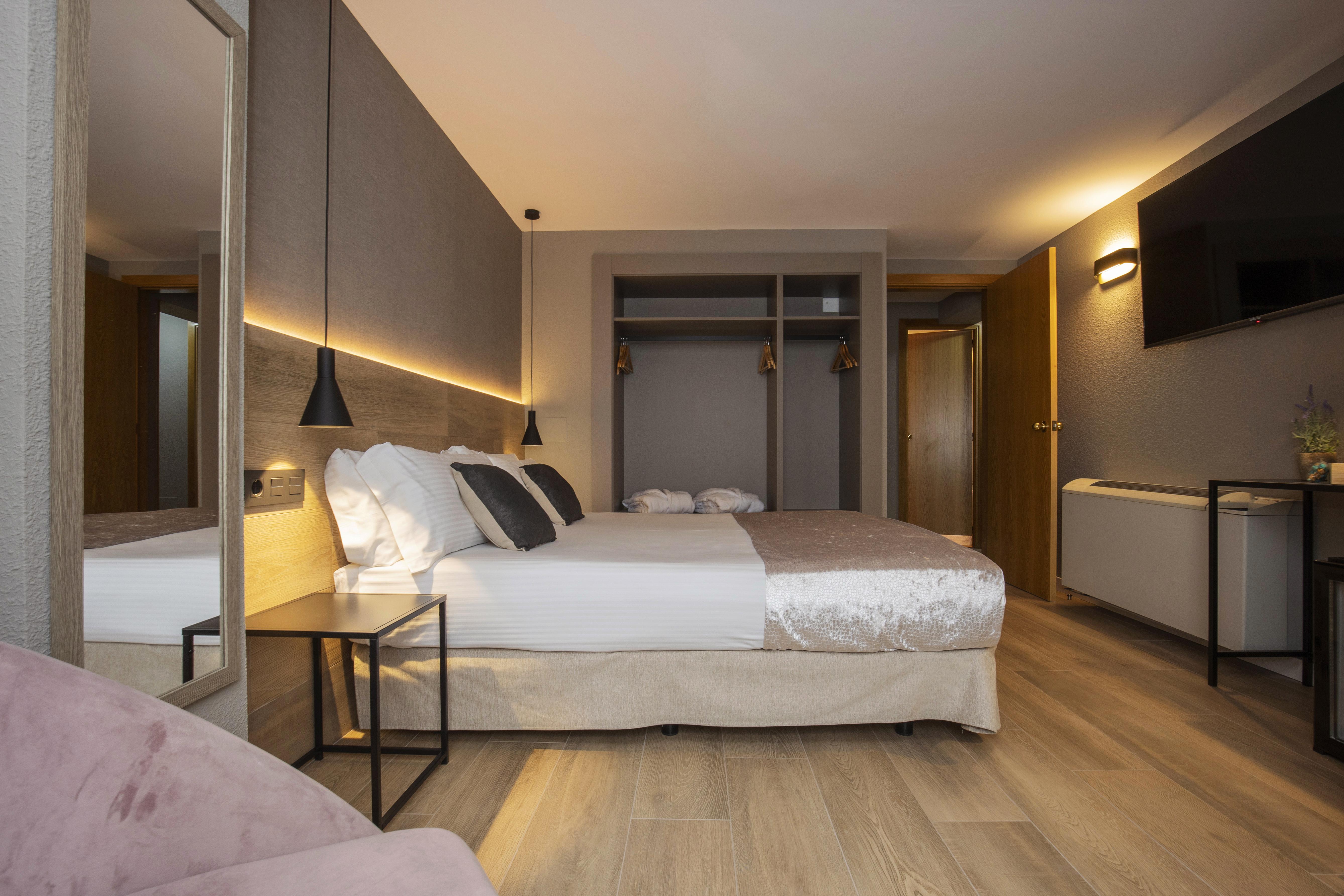 Yomo Eureka Hotel Andorra la Vella Bagian luar foto