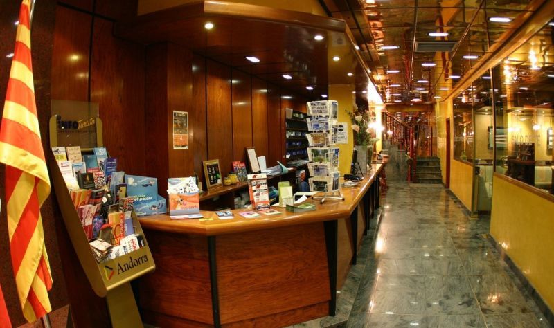 Yomo Eureka Hotel Andorra la Vella Bagian luar foto