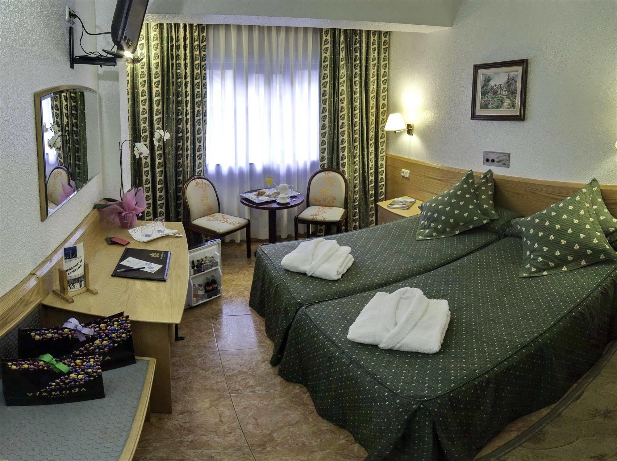 Yomo Eureka Hotel Andorra la Vella Bagian luar foto